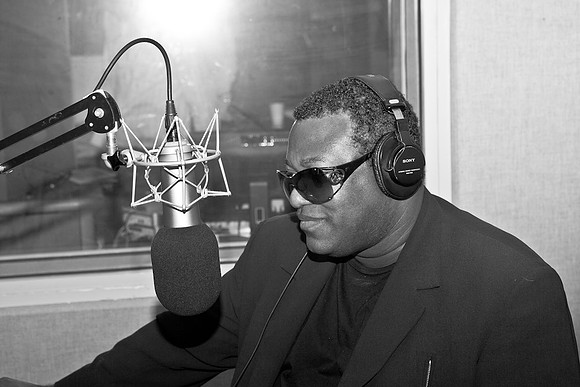 3882_DG_Jazz_Roots_WBGO_Radio_Station_Miami_2010_FL_ZV4N1346