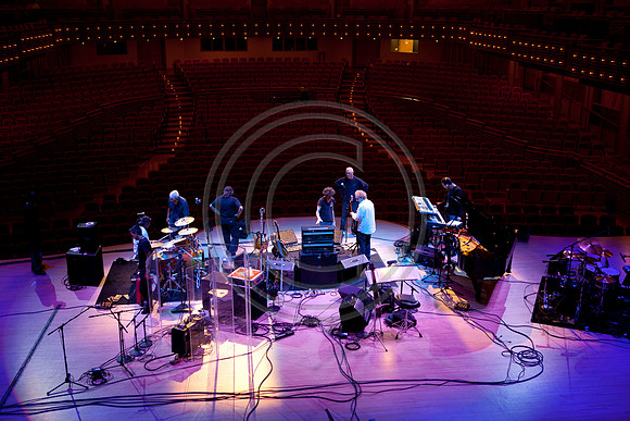 5021_DG_JAZZ_ROOTS_GUITAR VIRUOSOS_Concert_Adrienne_Arsh_Center__MG_7551