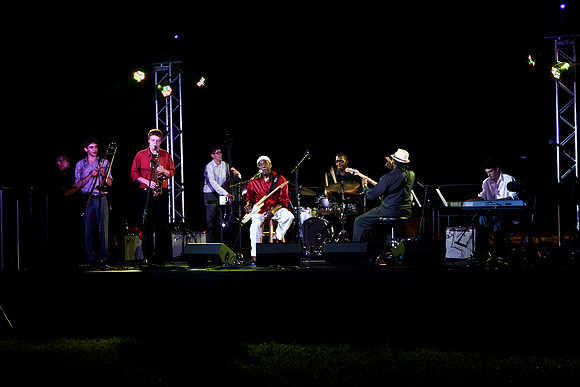 5033_DG_FAIRCHILD_GARDENS_BUDY_GUY_Miami_FL_2011_1_IMG_2042