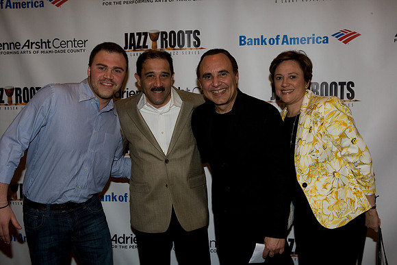 2029_DG_Jazz_Roots_Piano_Latino_Art_Center_Miami_FL_ZV4N0245