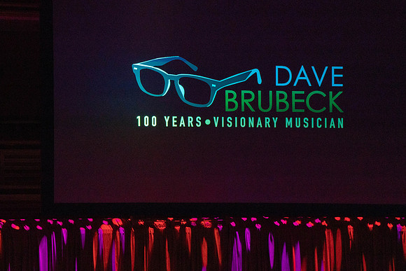 20221028_Dave_Brubeck Trio_JR__DSC8549