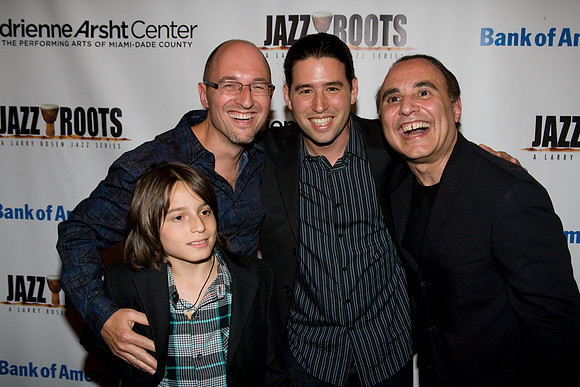 2029_DG_Jazz_Roots_Piano_Latino_Art_Center_Miami_FL_ZV4N0241