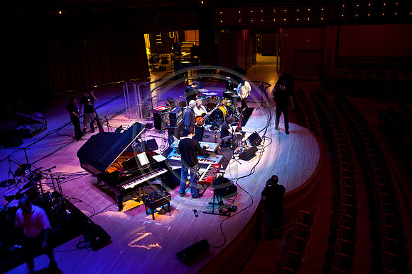5021_DG_JAZZ_ROOTS_GUITAR VIRUOSOS_Concert_Adrienne_Arsh_Center_MG_7585