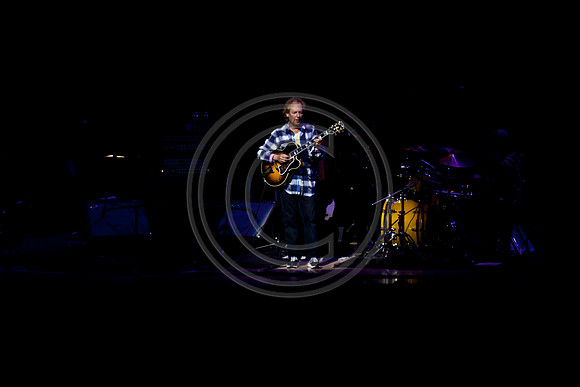 5021_DG_JAZZ_ROOTS_GUITAR VIRUOSOS_Concert_Adrienne_Arsh_Center_VA0M6898