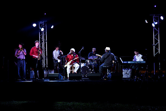 5033_DG_FAIRCHILD_GARDENS_BUDY_GUY_Miami_FL_2011_1_IMG_2052