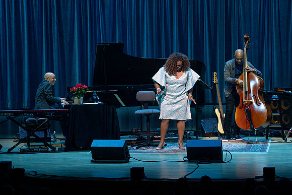 20211217_Dianne_Reeves_DSC7226