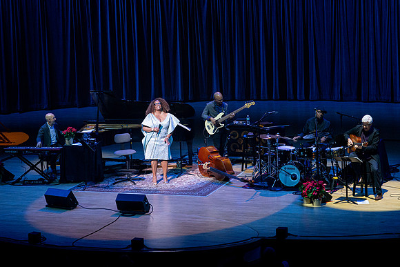 20211217_Dianne_Reeves_DSC7678