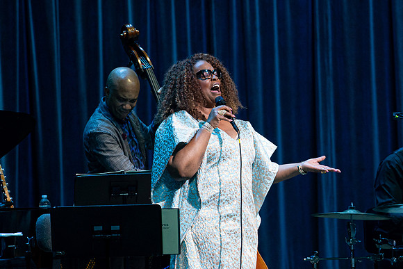 20211217_Dianne_Reeves_DSC7436