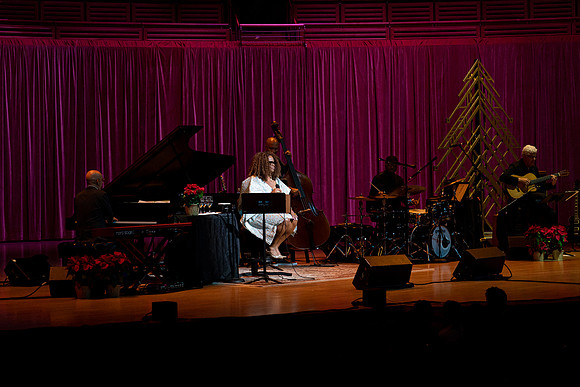 20211217_Dianne_Reeves_DSC7503