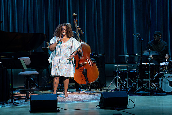 20211217_Dianne_Reeves_DSC7266