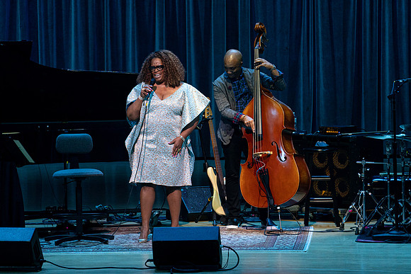 20211217_Dianne_Reeves_DSC7242