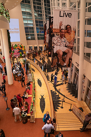 20211217_Mural Adrienne Arsht Christmas Dianne_Reeves Councert_DSC5969