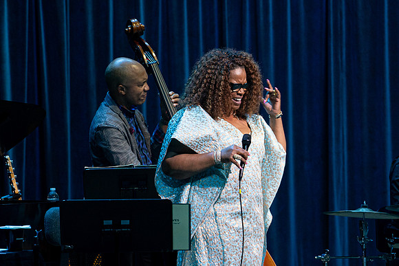 20211217_Dianne_Reeves_DSC7359