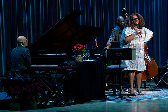 20211217_Dianne_Reeves_DSC7486