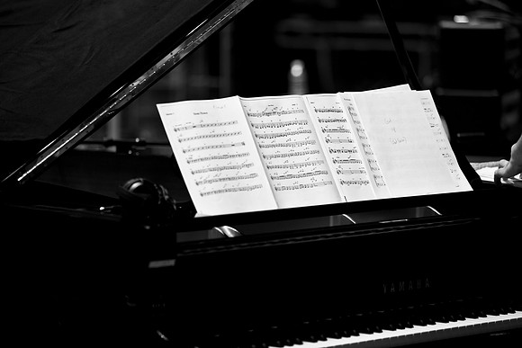 JAZZ ROOTS: Guitar Virtuosos- Miami , Adrienne Arsht Center