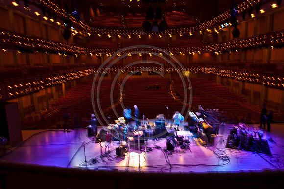 5021_DG_JAZZ_ROOTS_GUITAR VIRUOSOS_Concert_Adrienne_Arsh_Center_MG_7560