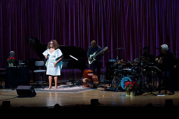 20211217_Dianne_Reeves_DSC7615