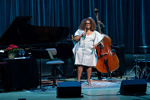 20211217_Dianne_Reeves_DSC7260