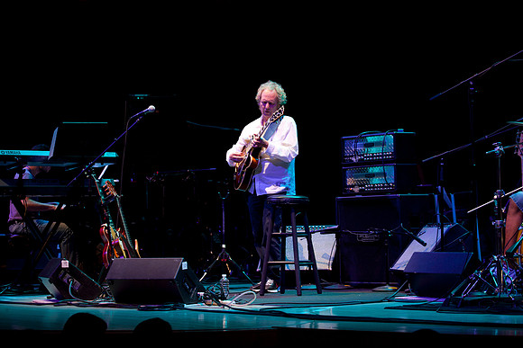 JAZZ ROOTS: Guitar Virtuosos- Miami , Adrienne Arsht Center