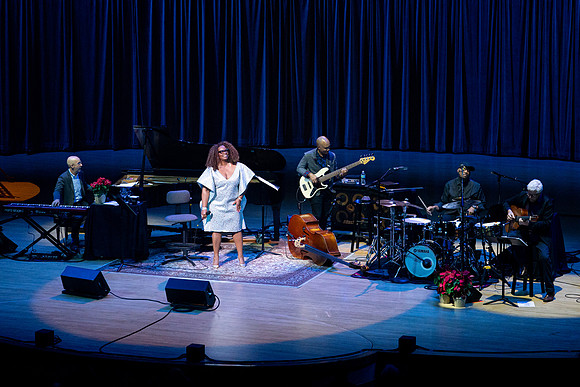 20211217_Dianne_Reeves_DSC7673