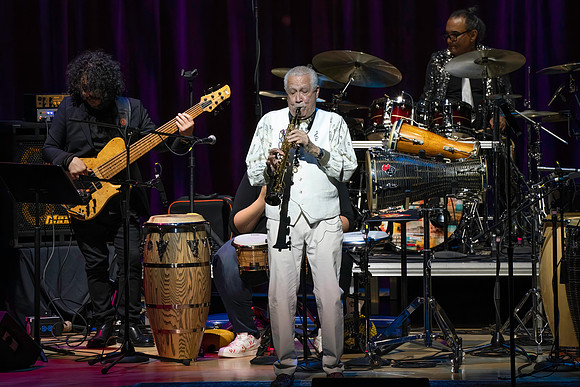 20240209_Chucho Valdes_Irakere_50 Years_DSC4307-DN-severe-noise