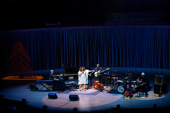 20211217_Dianne_Reeves_DSC7716