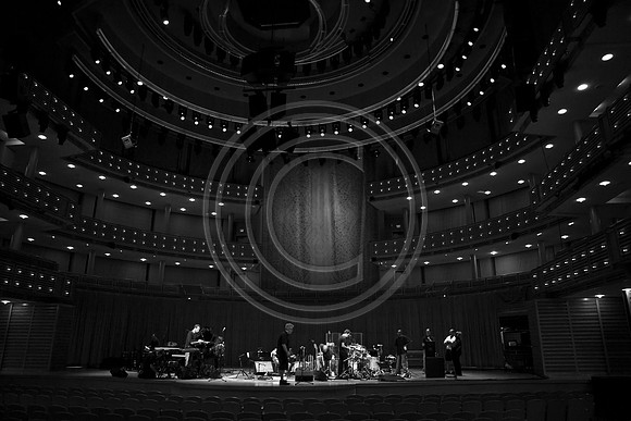 5021_DG_JAZZ_ROOTS_GUITAR VIRUOSOS_Concert_Adrienne_Arsh_Center__MG_7518