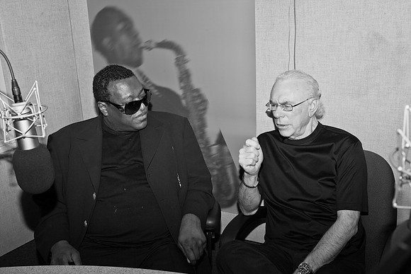3882_DG_Jazz_Roots_WBGO_Radio_Station_Miami_2010_FL_ZV4N1406