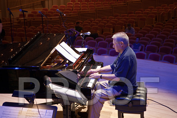 Jazz_Roots_Dave_Grusin_Adrienne_Arsht_Center_20091204_Miami_FL_1228