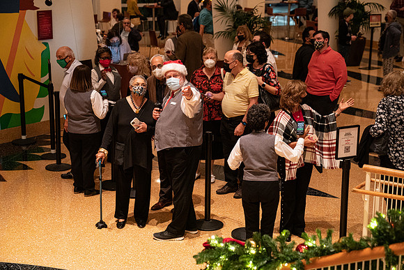 20211217_Mural Adrienne Arsht Christmas Dianne_Reeves Councert_DSC5903