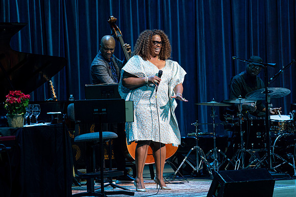 20211217_Dianne_Reeves_DSC7297
