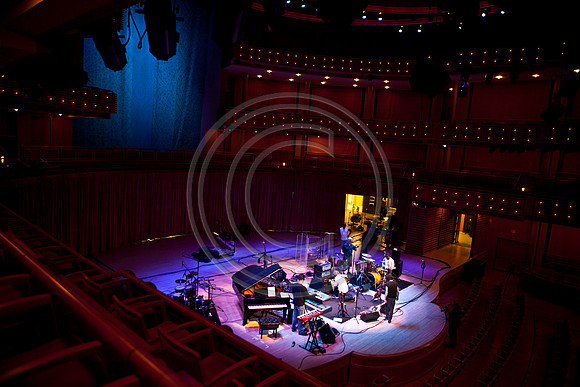 5021_DG_JAZZ_ROOTS_GUITAR VIRUOSOS_Concert_Adrienne_Arsh_Center__MG_7595