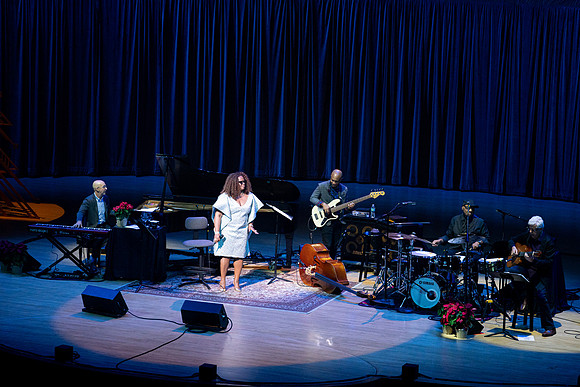 20211217_Dianne_Reeves_DSC7670