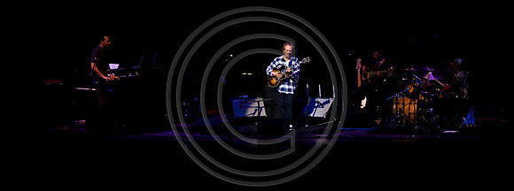 5021_DG_JAZZ_ROOTS_GUITAR VIRUOSOS_Concert_Adrienne_Arsh_Center_VA0M6808