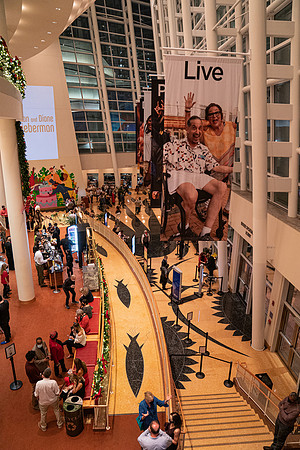 20211217_Mural Adrienne Arsht Christmas Dianne_Reeves Councert_DSC5971