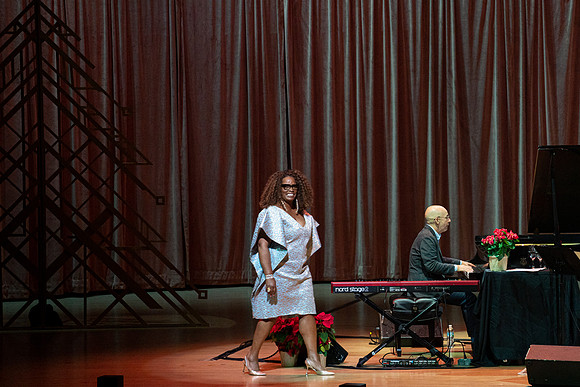 20211217_Dianne_Reeves_DSC7222