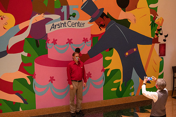 20211217_Mural Adrienne Arsht Christmas Dianne_Reeves Councert_DSC6990