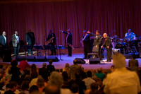 B.B.KING_ENTRANCE TO STAGE