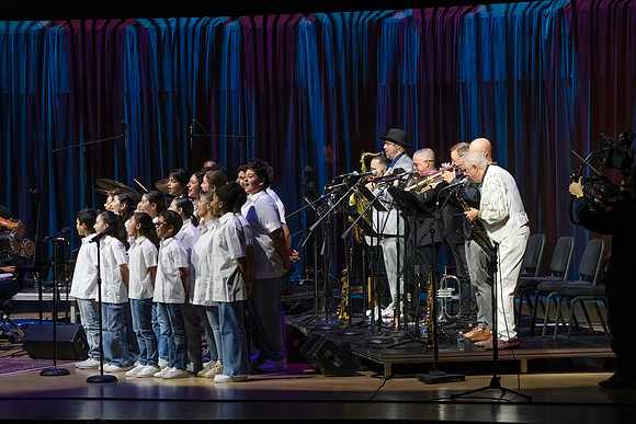 20240209_Chucho Valdes_Irakere_50 Years_DSC3724-DN-severe-noise