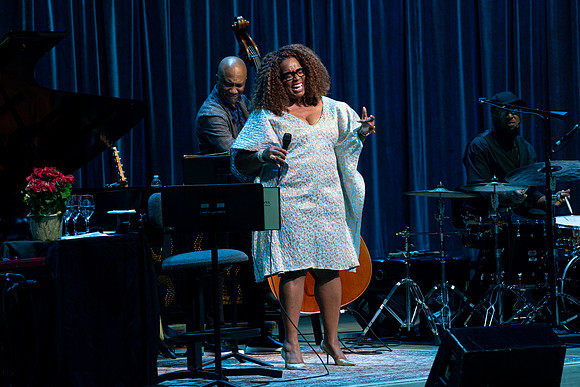 20211217_Dianne_Reeves_DSC7292