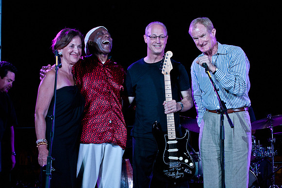 5033_DG_FAIRCHILD_GARDENS_BUDY_GUY_Miami_FL_2011_2_VA0M0123
