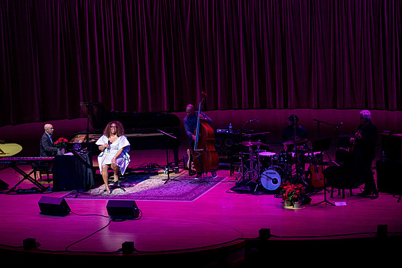 20211217_Dianne_Reeves_DSC7761