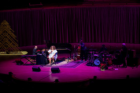 20211217_Dianne_Reeves_DSC7752
